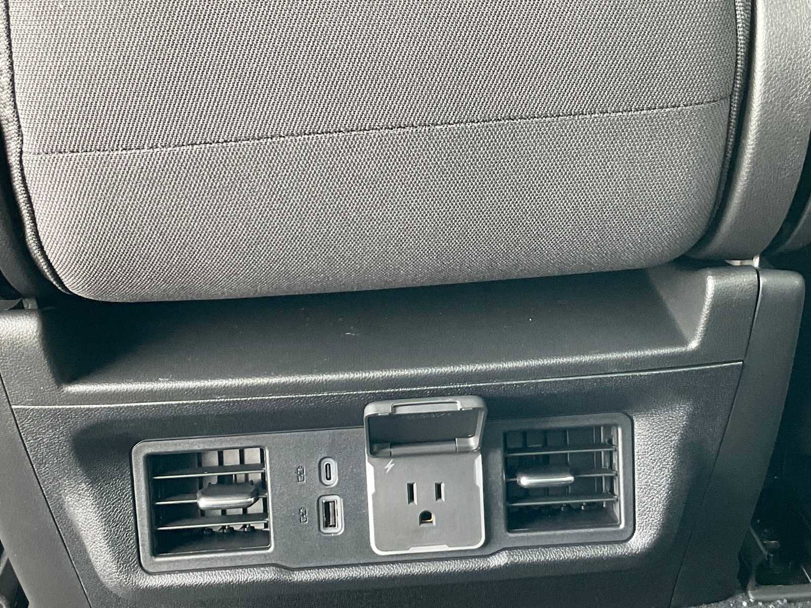 New 2025 Chevrolet Silverado 1500 LT AWD/4WD image 15