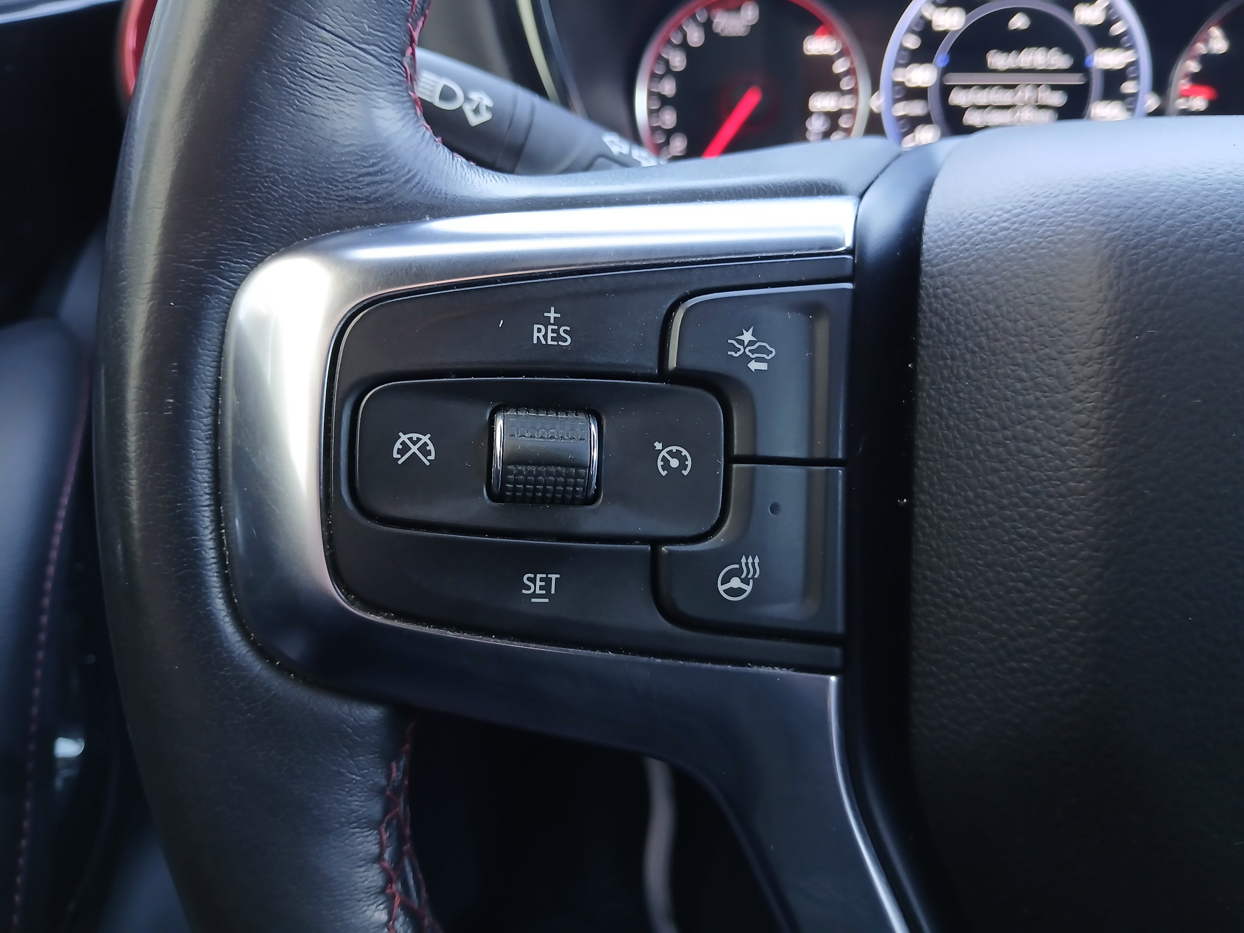 Used 2022 Chevrolet Blazer RS w/ Enhanced Convenience Package image 11