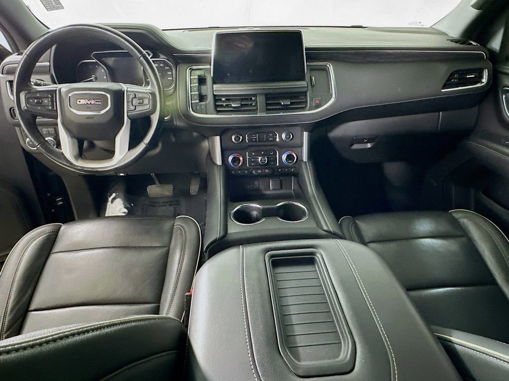 Used 2021 GMC Yukon XL SLT w/ SLT Premium Package image 17