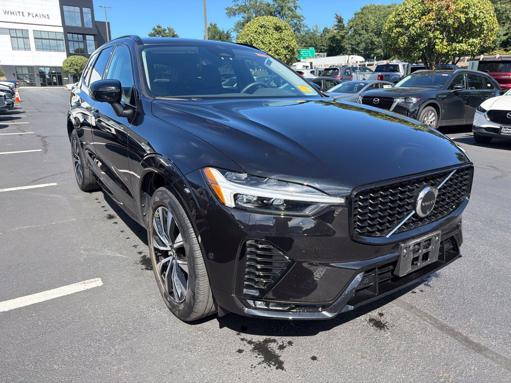 Certified 2024 Volvo XC60 B5 Plus w/ Protection Package Premier AWD/4WD image 6