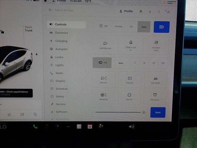 Used 2021 Tesla Model Y Long Range image 22