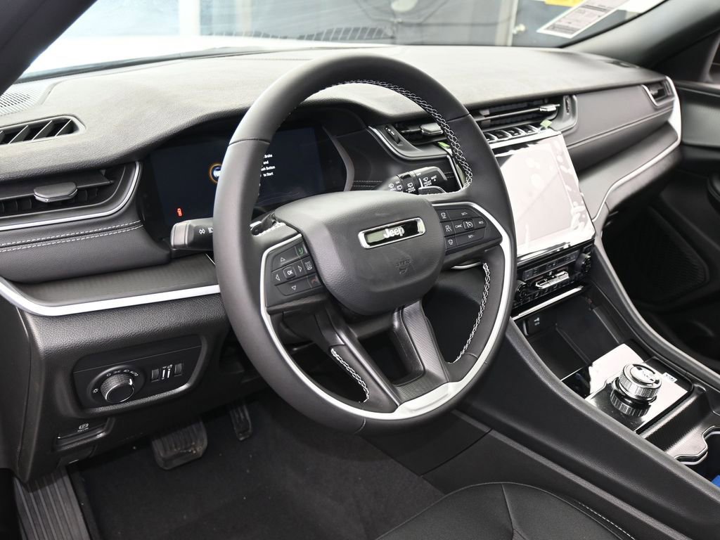 New 2026 Jeep Grand Cherokee Laredo X AWD/4WD image 10