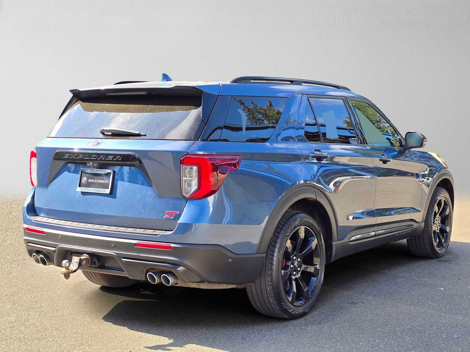Used 2020 Ford Explorer ST w/ ST Street Pack AWD/4WD image 3