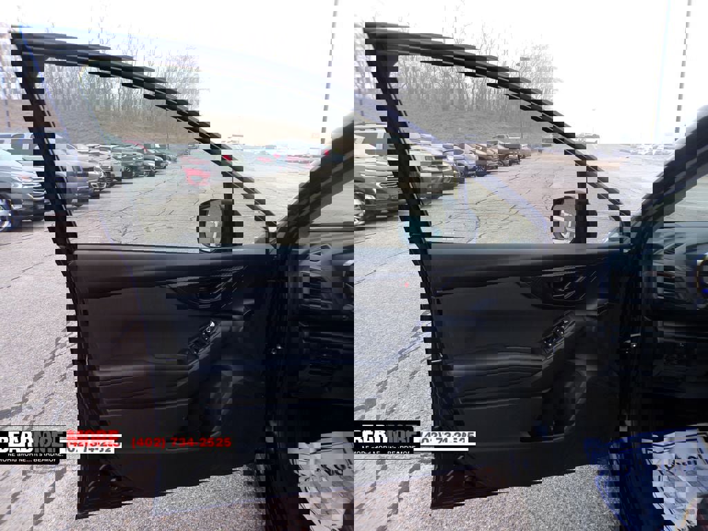 Used 2023 Subaru Crosstrek 2.0i Premium image 16