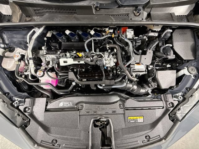 Certified 2024 Toyota Prius XLE FWD image 30