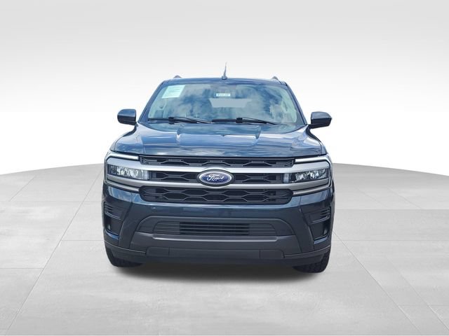Used 2024 Ford Expedition Max XLT AWD/4WD image 2