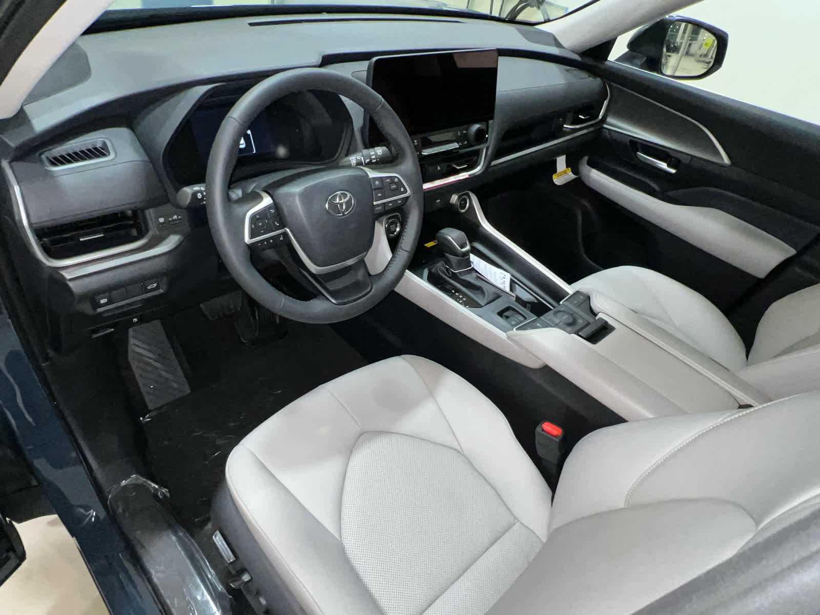 New 2026 Toyota Grand Highlander XLE image 14