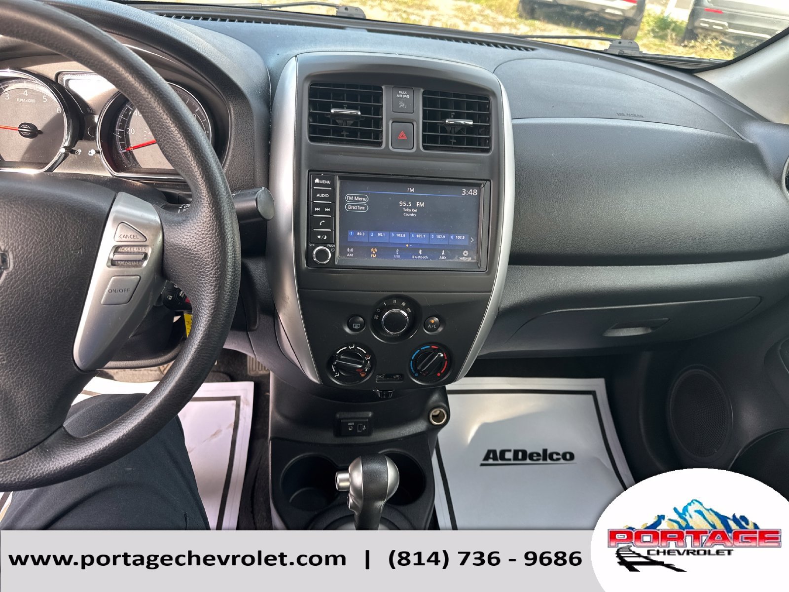 Used 2019 Nissan Versa SV FWD image 19