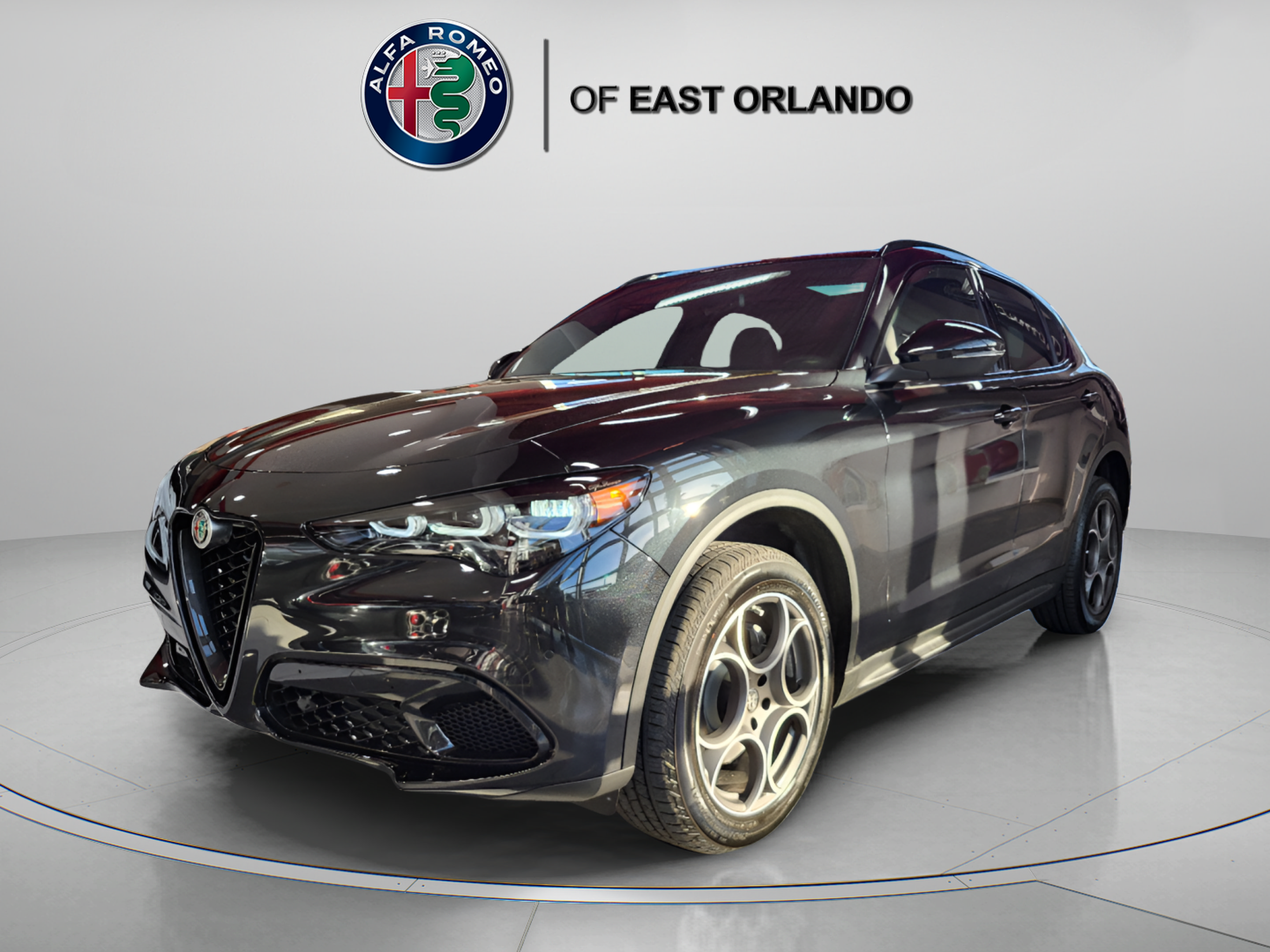 New 2025 Alfa Romeo Stelvio Sprint AWD/4WD image 4