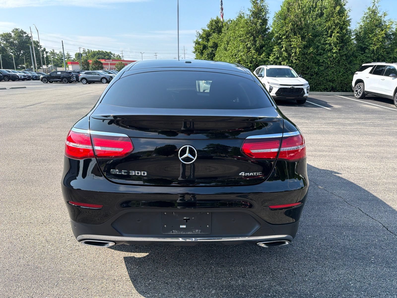 Used 2019 Mercedes-Benz GLC 300 4MATIC Coupe image 4
