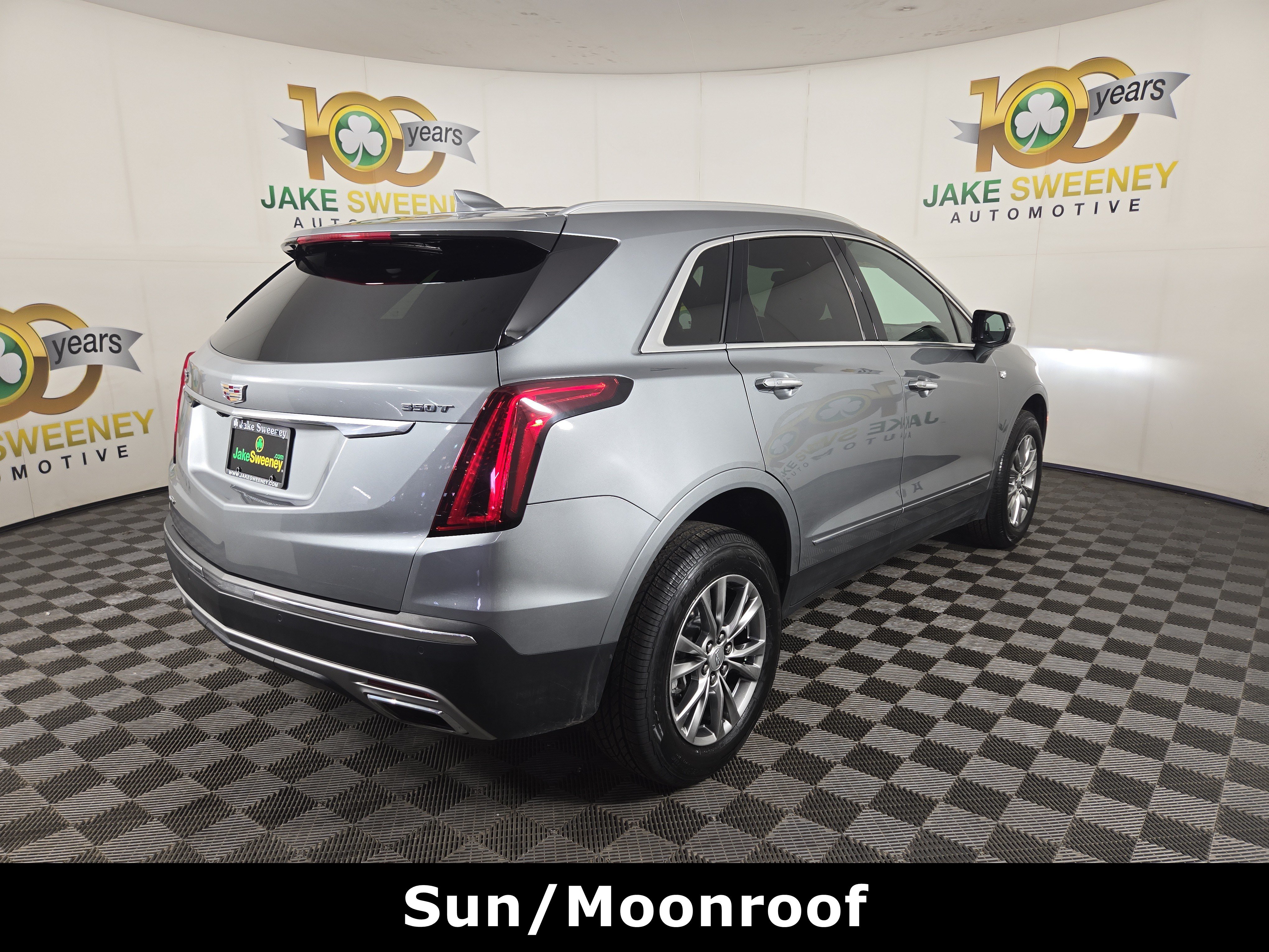 Certified 2023 Cadillac XT5 Premium Luxury w/ LPO, Floor Liner Package AWD/4WD image 9