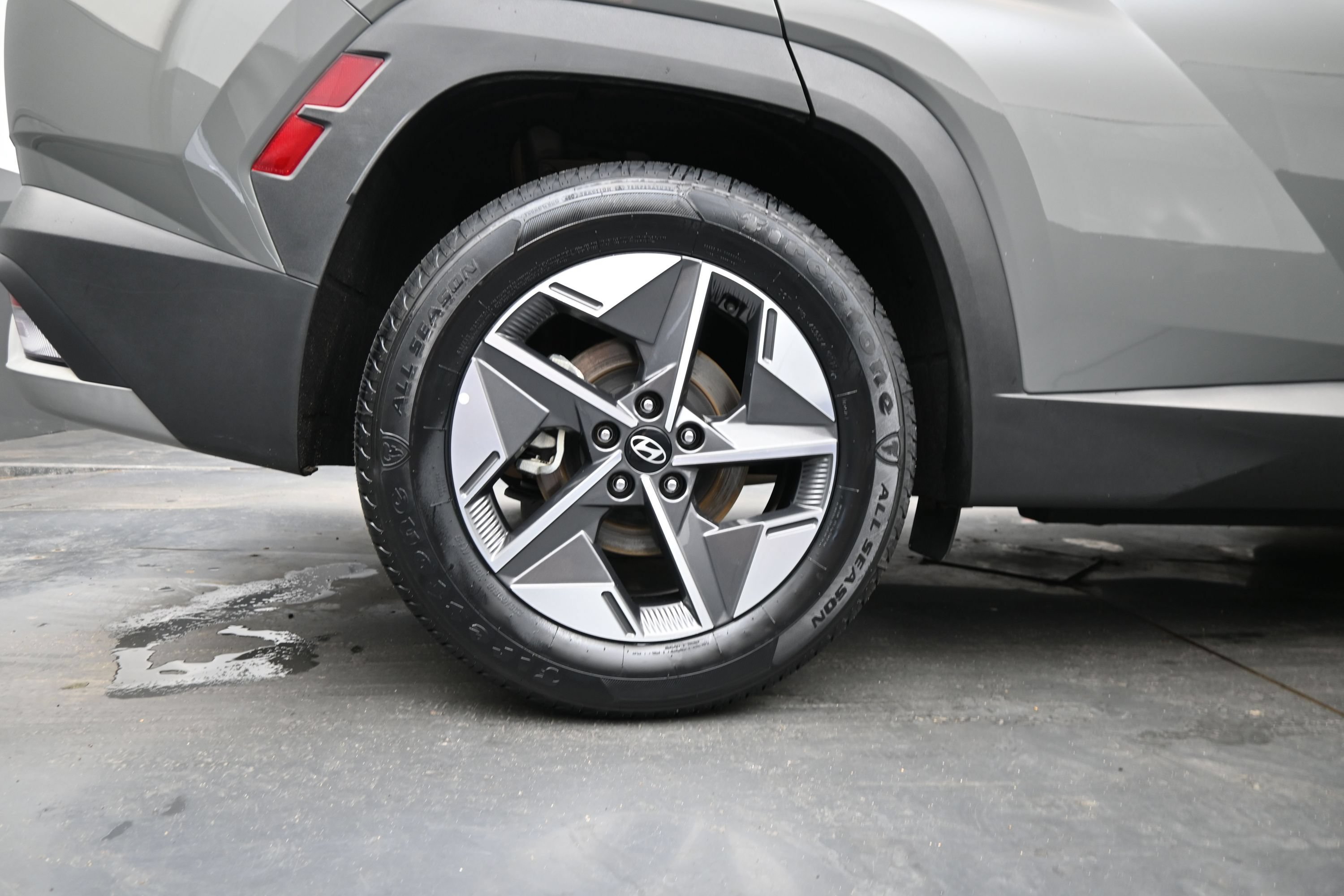 Used 2025 Hyundai Tucson SEL FWD image 11