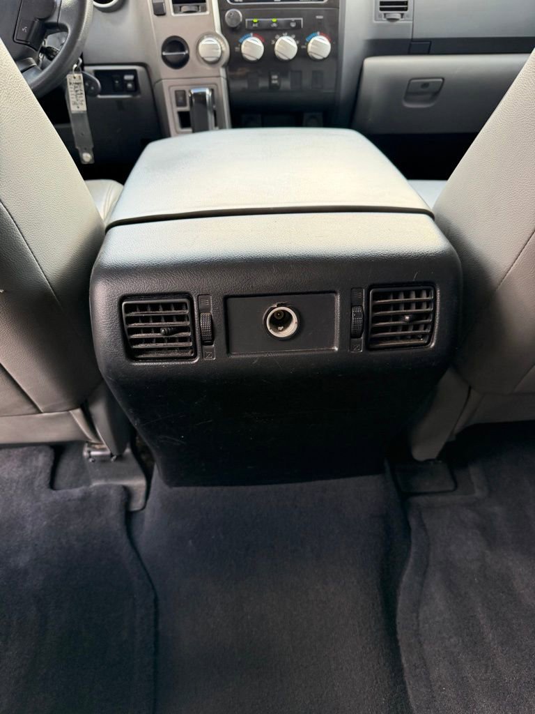 Used 2013 Toyota Tundra 2WD CrewMax w/ SR5 Pkg image 11