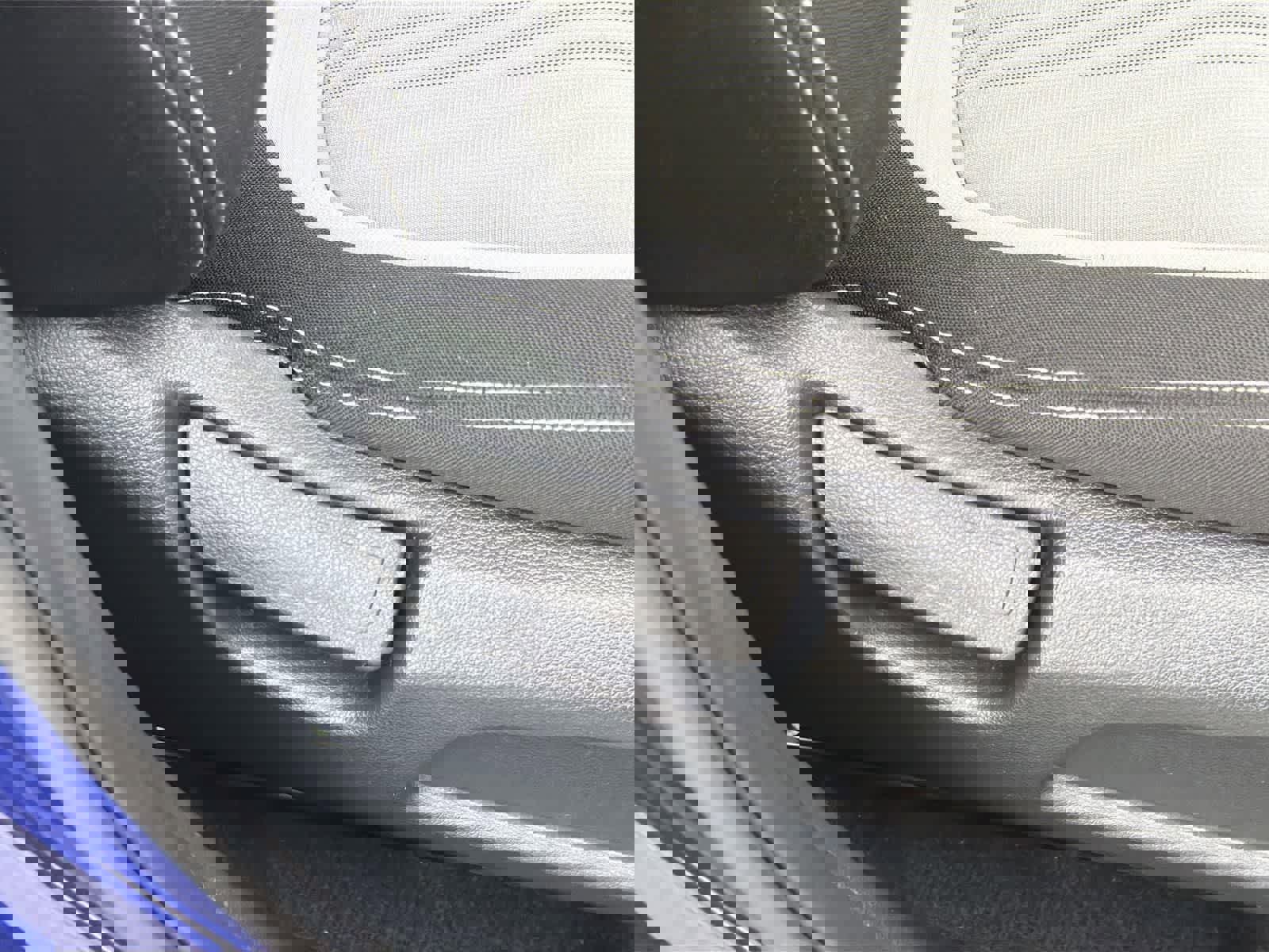 Used 2023 Hyundai Venue SEL w/ Cargo Package image 34