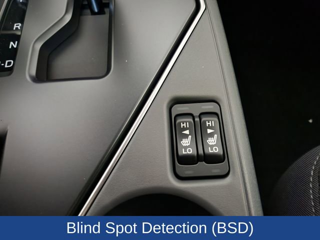 Used 2025 Subaru Crosstrek 2.0i Premium image 22