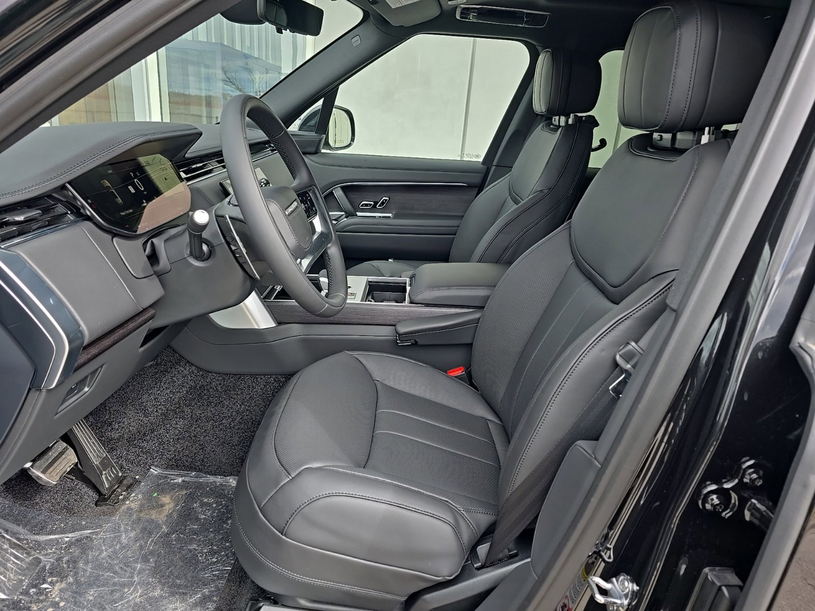 New 2026 Land Rover Range Rover SE image 10