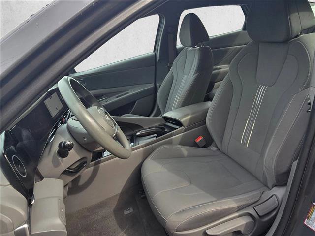 Used 2024 Hyundai Elantra SEL FWD image 18