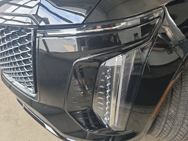 Certified 2025 Cadillac Escalade Sport AWD/4WD image 33