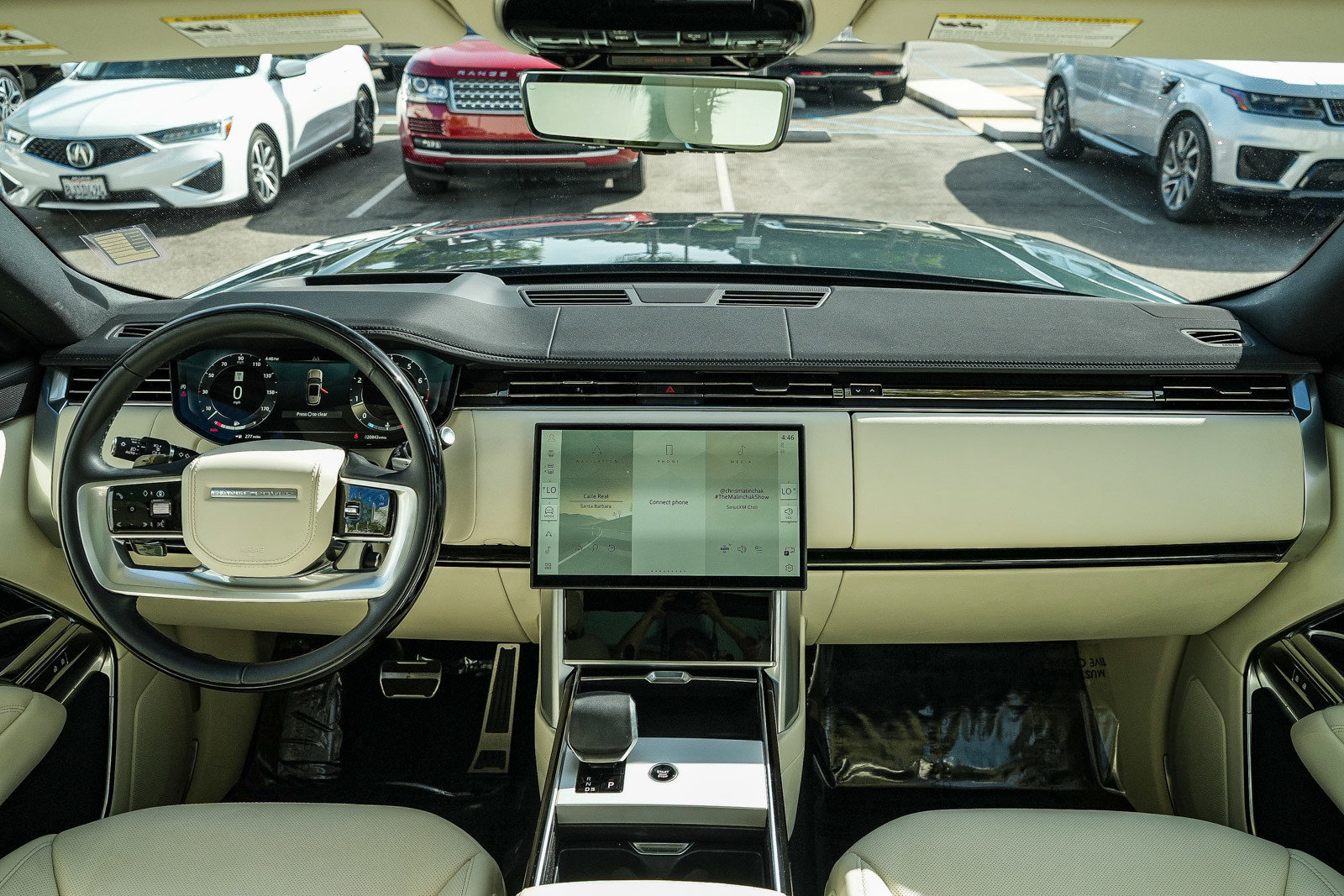 Certified 2025 Land Rover Range Rover SE AWD/4WD image 14