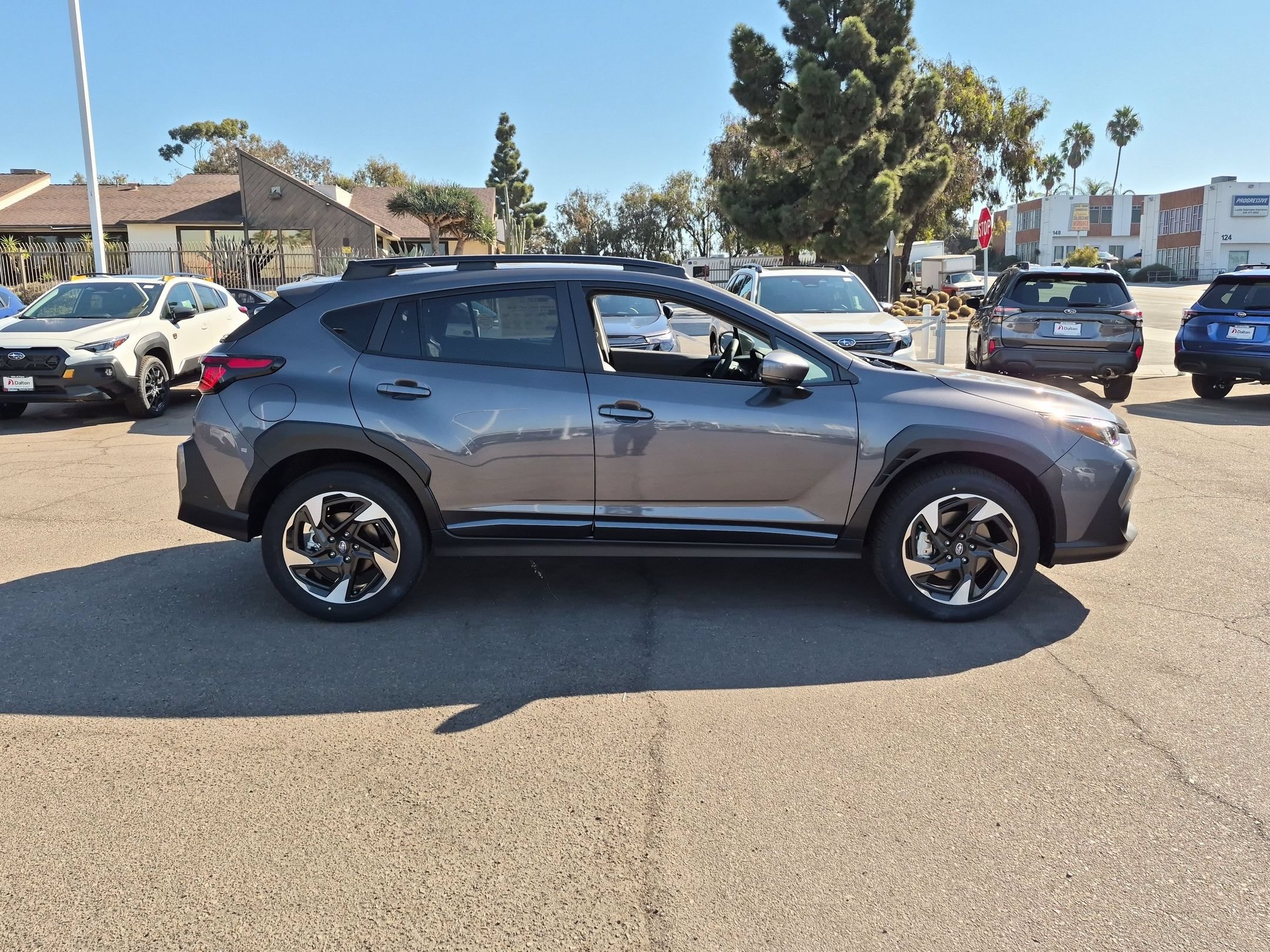 New 2026 Subaru Crosstrek 2.5i Limited w/ Crosstrek Mirror Package AWD/4WD image 5