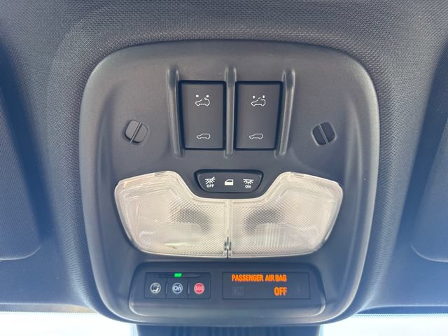 Used 2024 GMC Canyon AT4 w/ AT4 Premium Package AWD/4WD image 14
