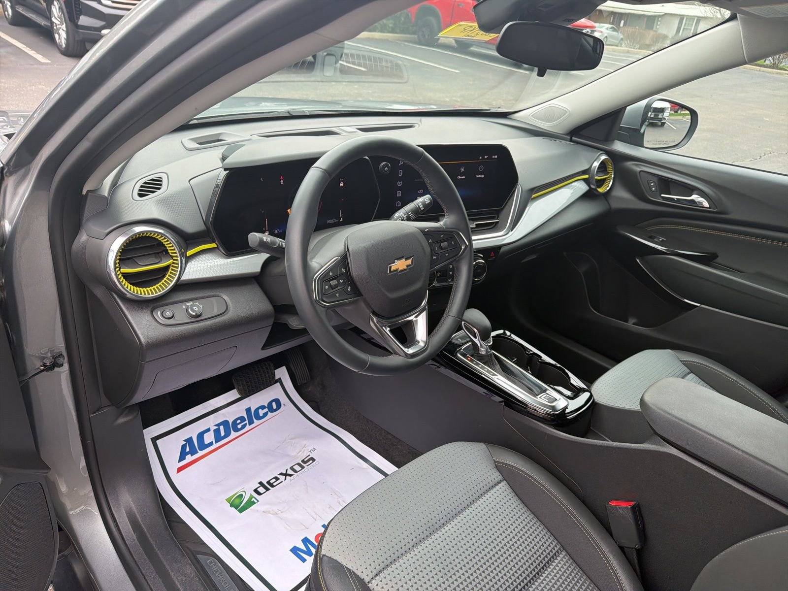 Used 2024 Chevrolet Trax LT w/ Driver Confidence Package image 10