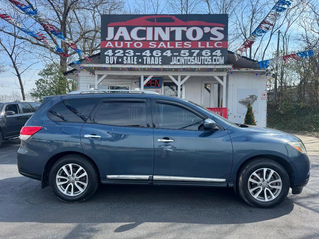Used 2014 Nissan Pathfinder SL w/ SL Premium Package