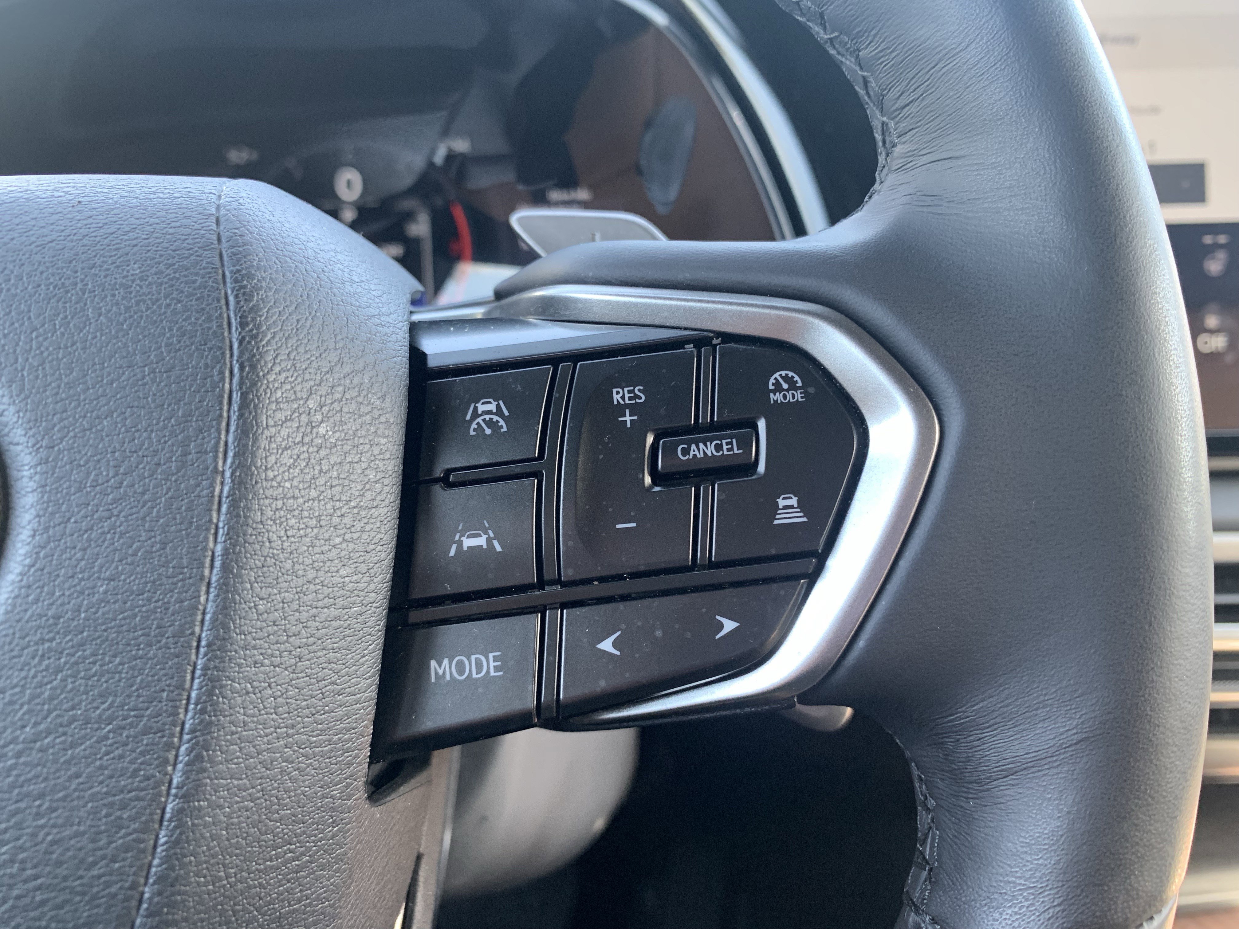 Used 2025 Lexus RX 350 Premium w/ Accessory Package (Z1) image 20