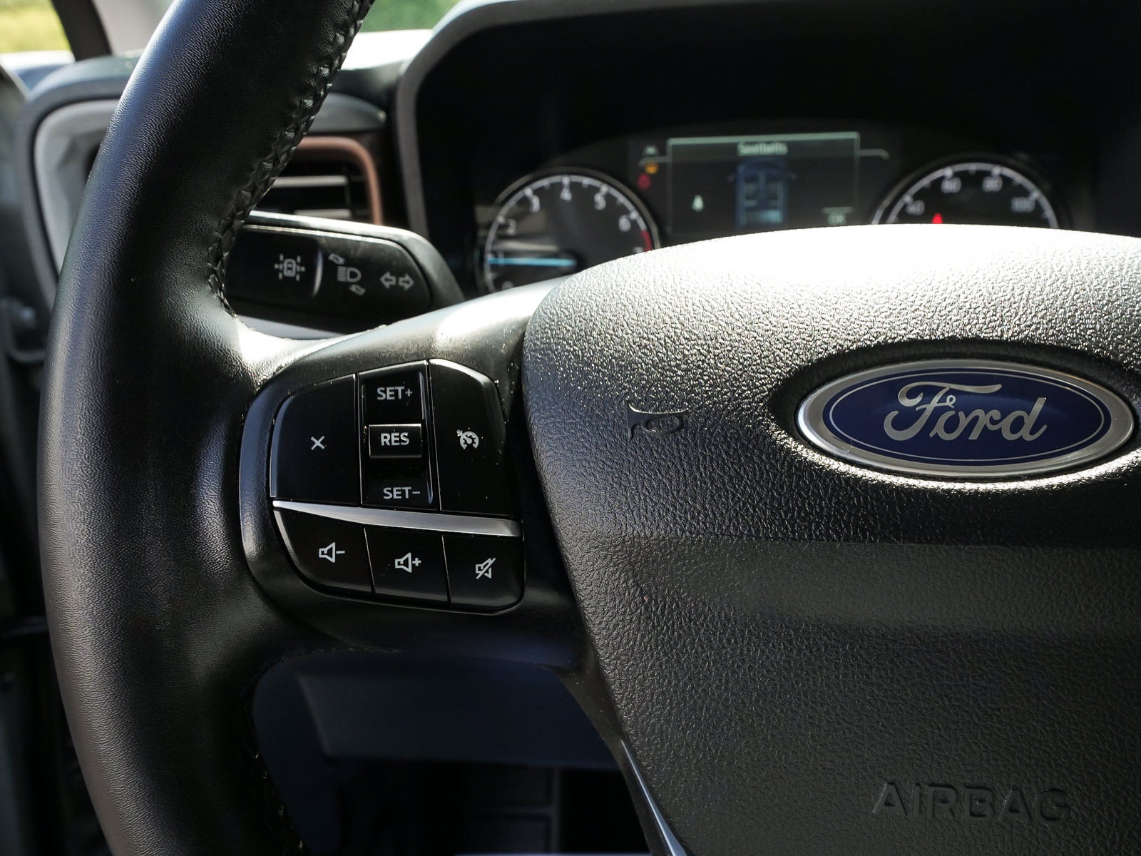 Used 2023 Ford Maverick Lariat w/ Lariat Luxury Package AWD/4WD image 21