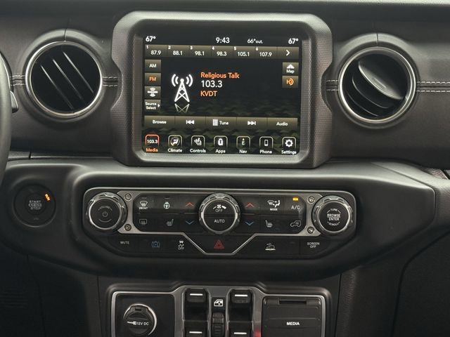 Used 2023 Jeep Wrangler Unlimited Sahara w/ Cold Weather Group AWD/4WD image 17