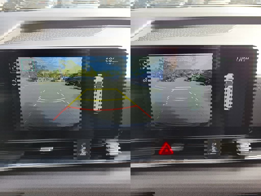 New 2026 Kia Carnival EX image 32