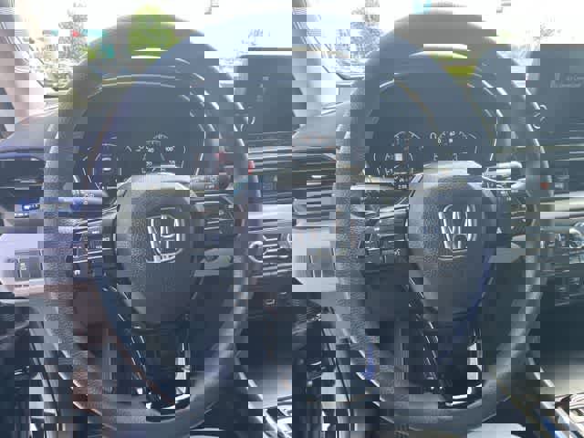 Used 2023 Honda Pilot LX image 17