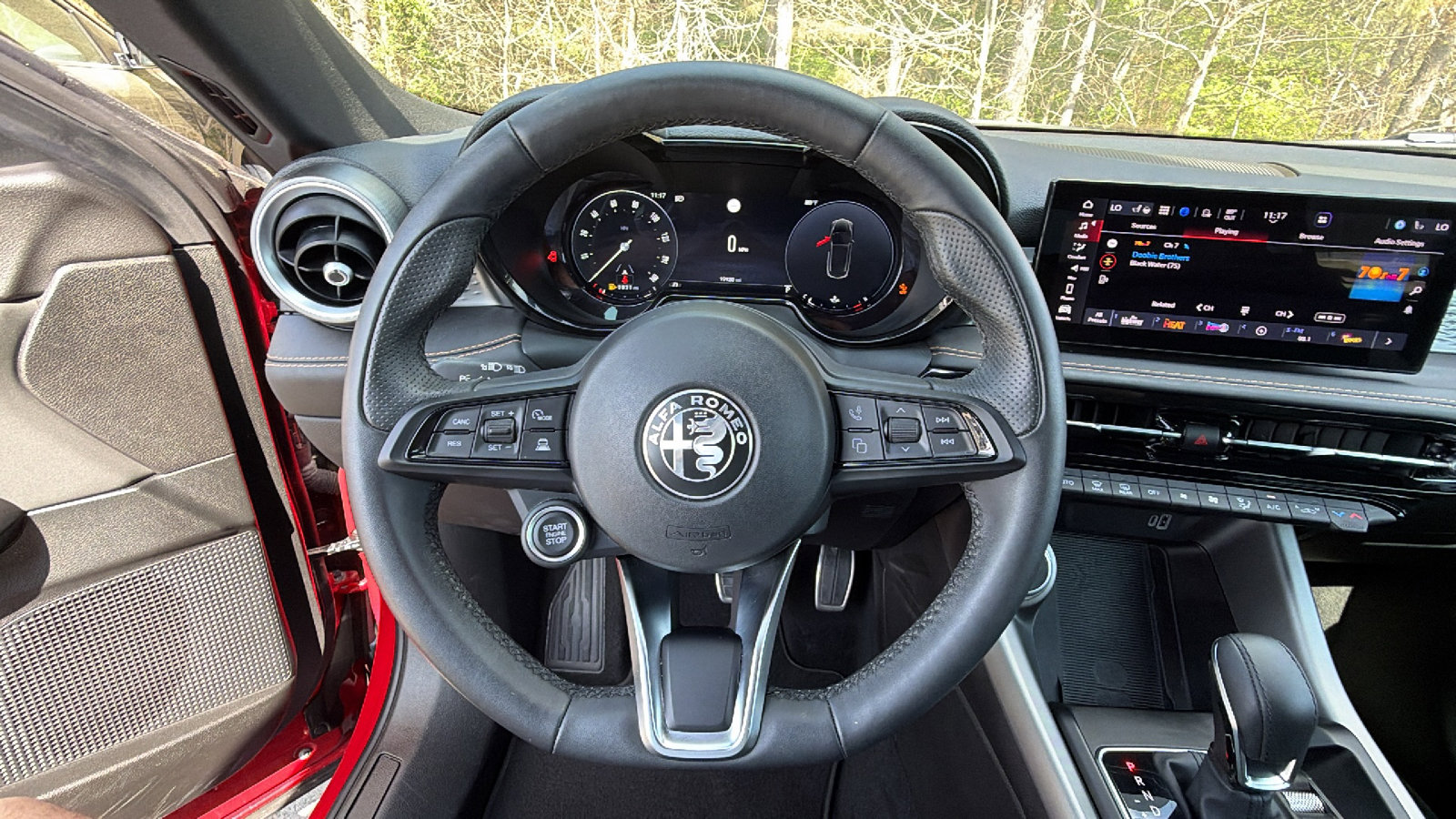 Used 2025 Alfa Romeo Tonale image 24