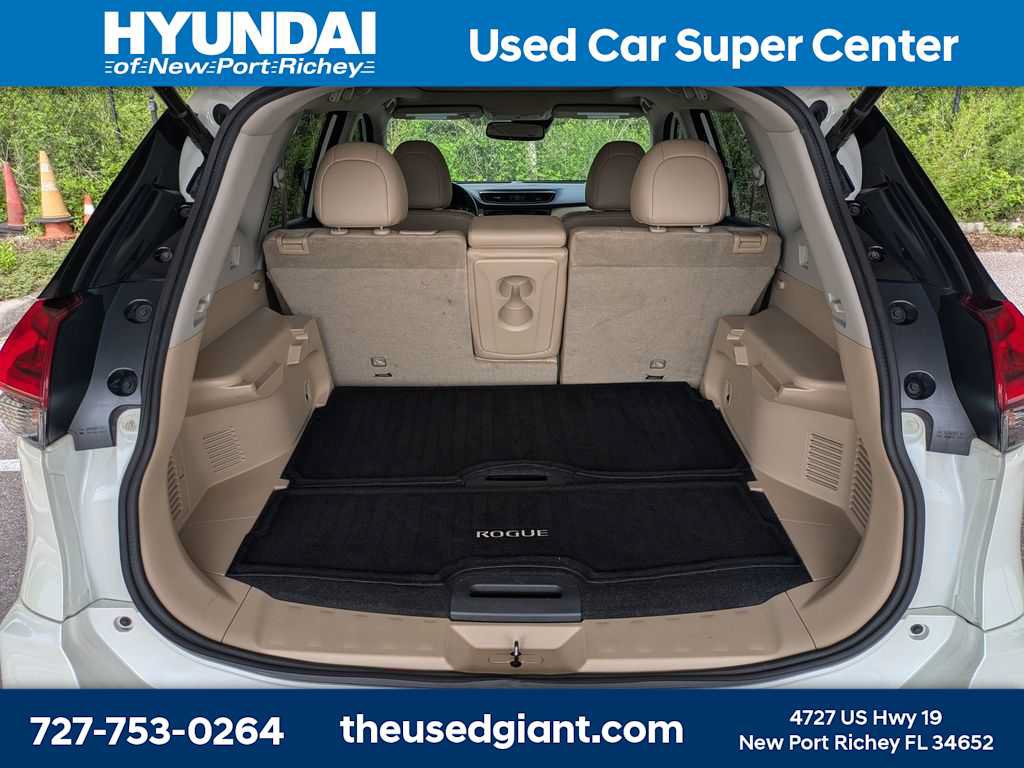 Used 2019 Nissan Rogue SL w/ Premium Package FWD image 12