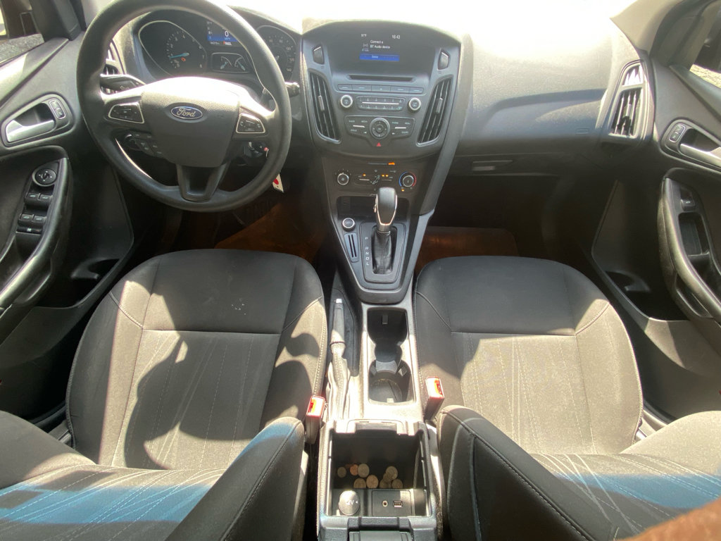 Used 2017 Ford Focus SE FWD image 25