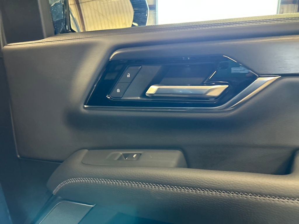 New 2026 GMC Yukon XL Denali image 33