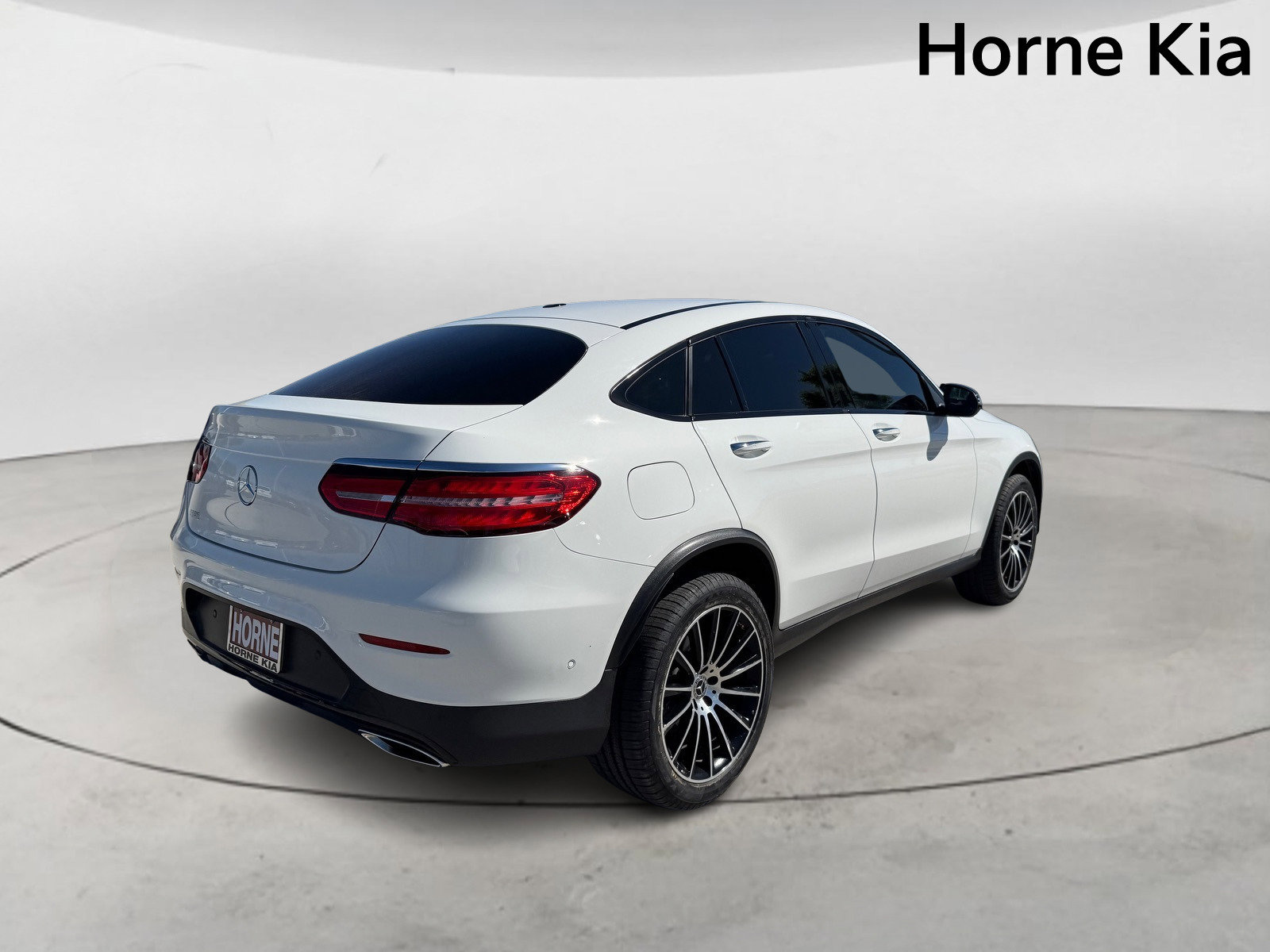 Used 2019 Mercedes-Benz GLC 300 4MATIC Coupe image 4