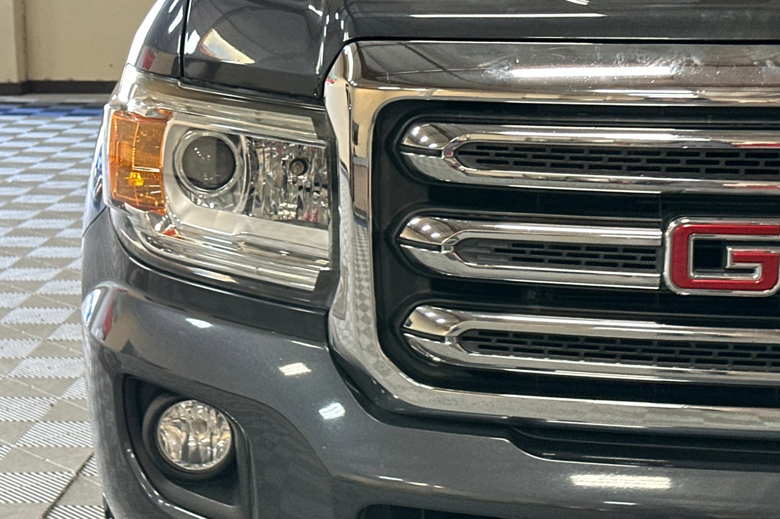 Used 2016 GMC Canyon SLT w/ Driver Alert Package image 44