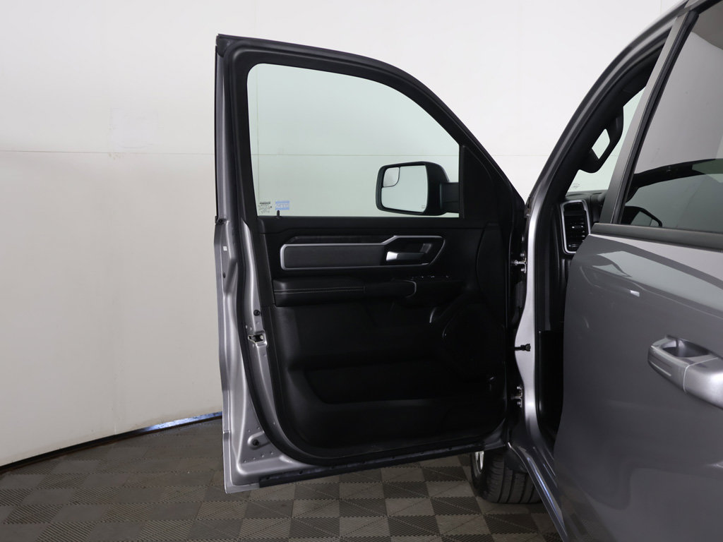 Used 2022 RAM 1500 Big Horn AWD/4WD image 16