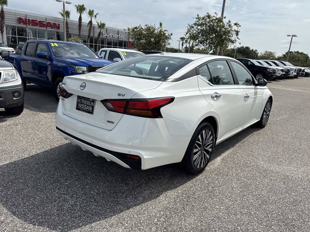 Certified 2024 Nissan Altima 2.5 SV AWD/4WD image 4