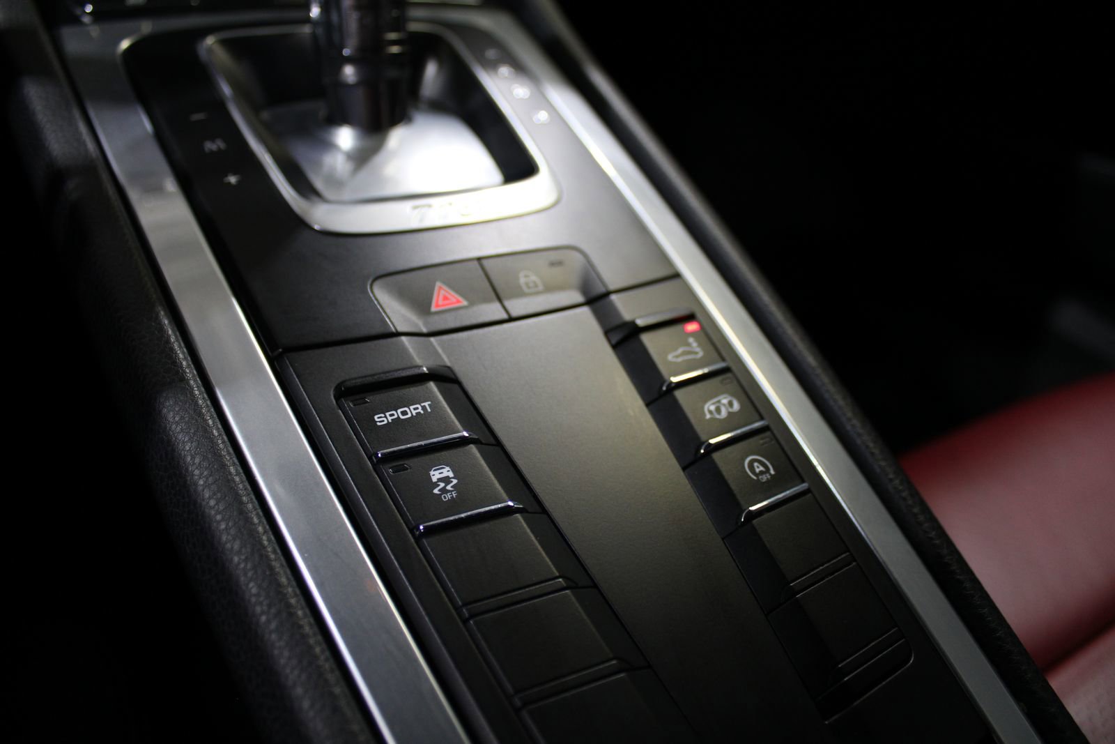Used 2019 Porsche 718 Cayman S RWD image 32