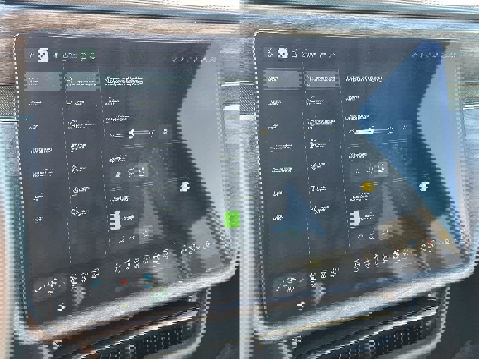 Used 2023 Rivian R1S Adventure image 26