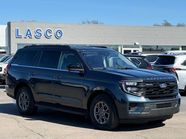 Used 2025 Ford Expedition Active image 39