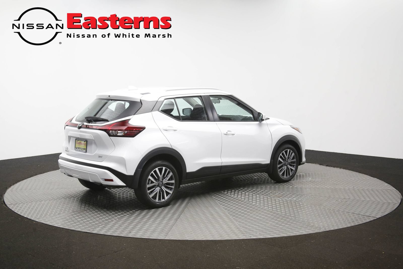 Used 2024 Nissan Kicks SV FWD image 40