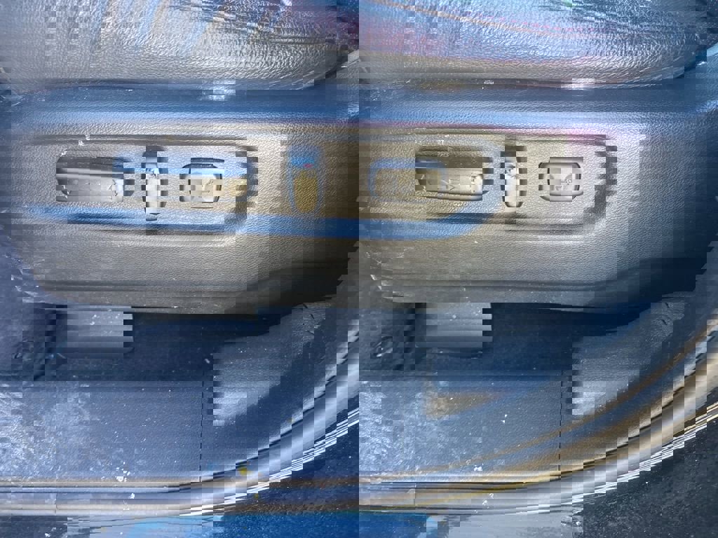 Used 2021 Honda Pilot Black Edition image 6