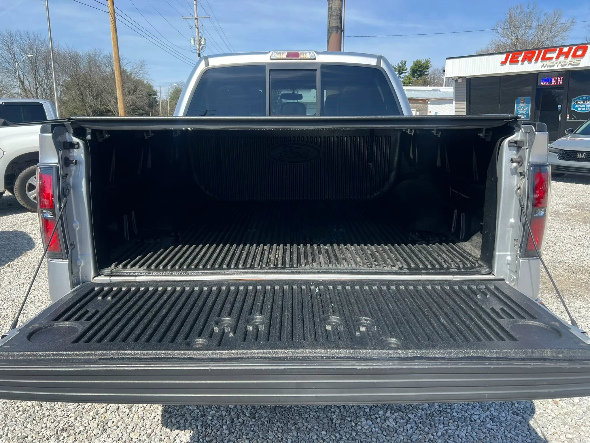 Used 2014 Ford F150 FX4 w/ Equipment Group 402A Luxury image 17