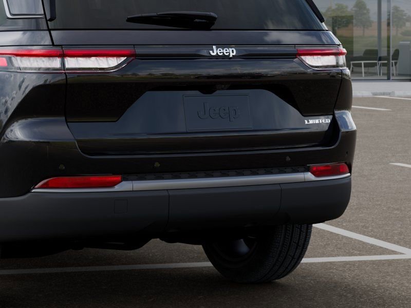 New 2026 Jeep Grand Cherokee Limited RWD image 13