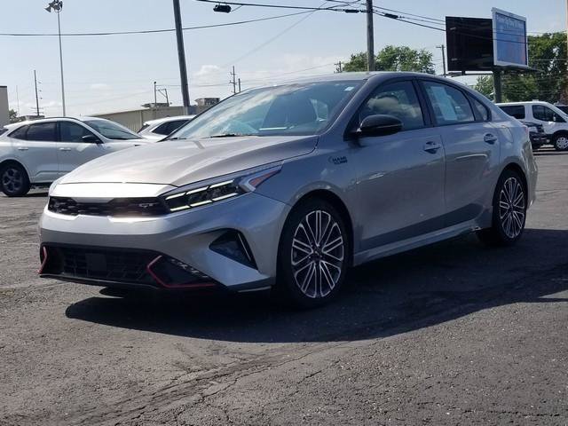 Used 2023 Kia Forte GT FWD image 2