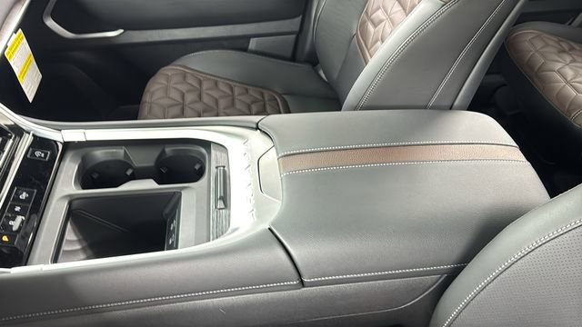 New 2026 Nissan Armada Platinum image 37