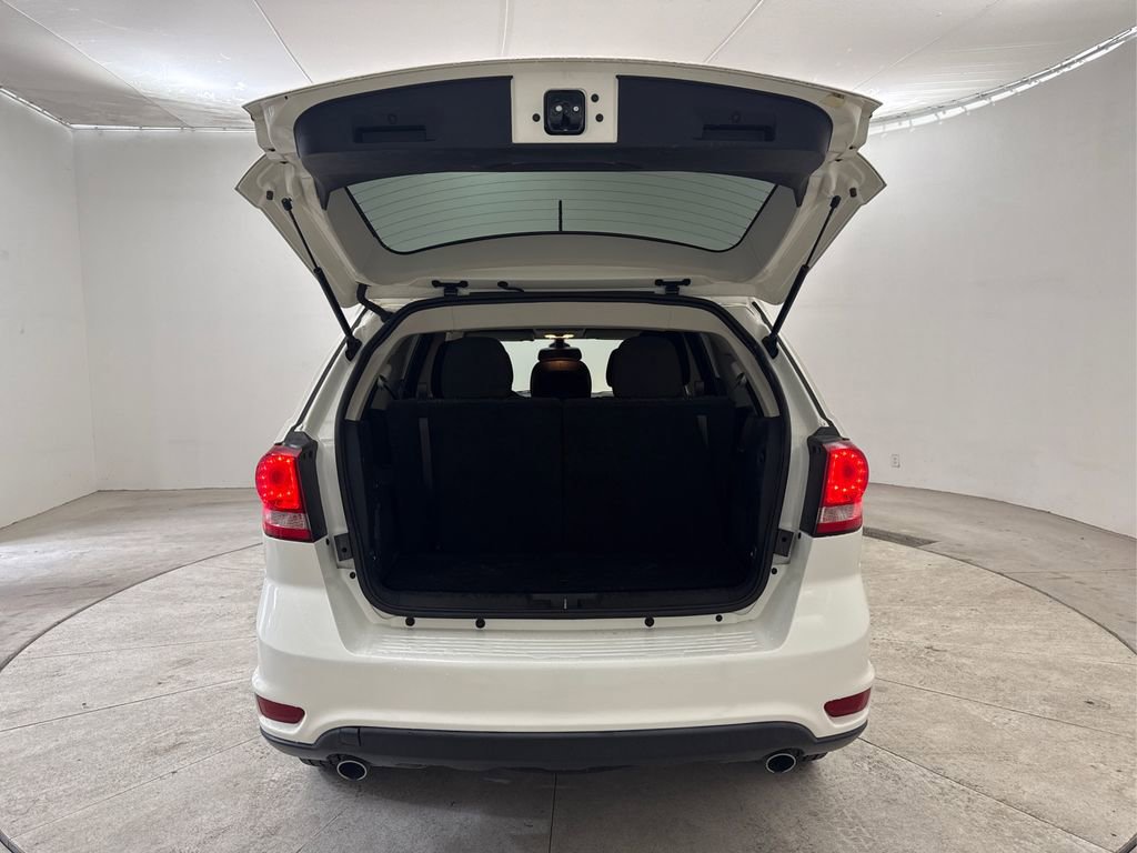 Used 2019 Dodge Journey SE w/ Connectivity Group FWD image 23